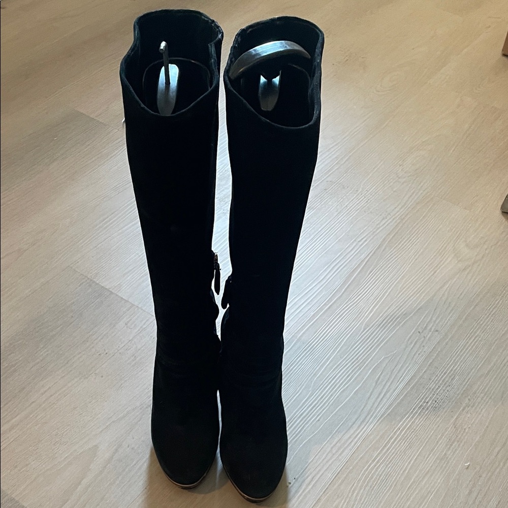 BCBGMaxAzria Elegant Black Heeled Boots